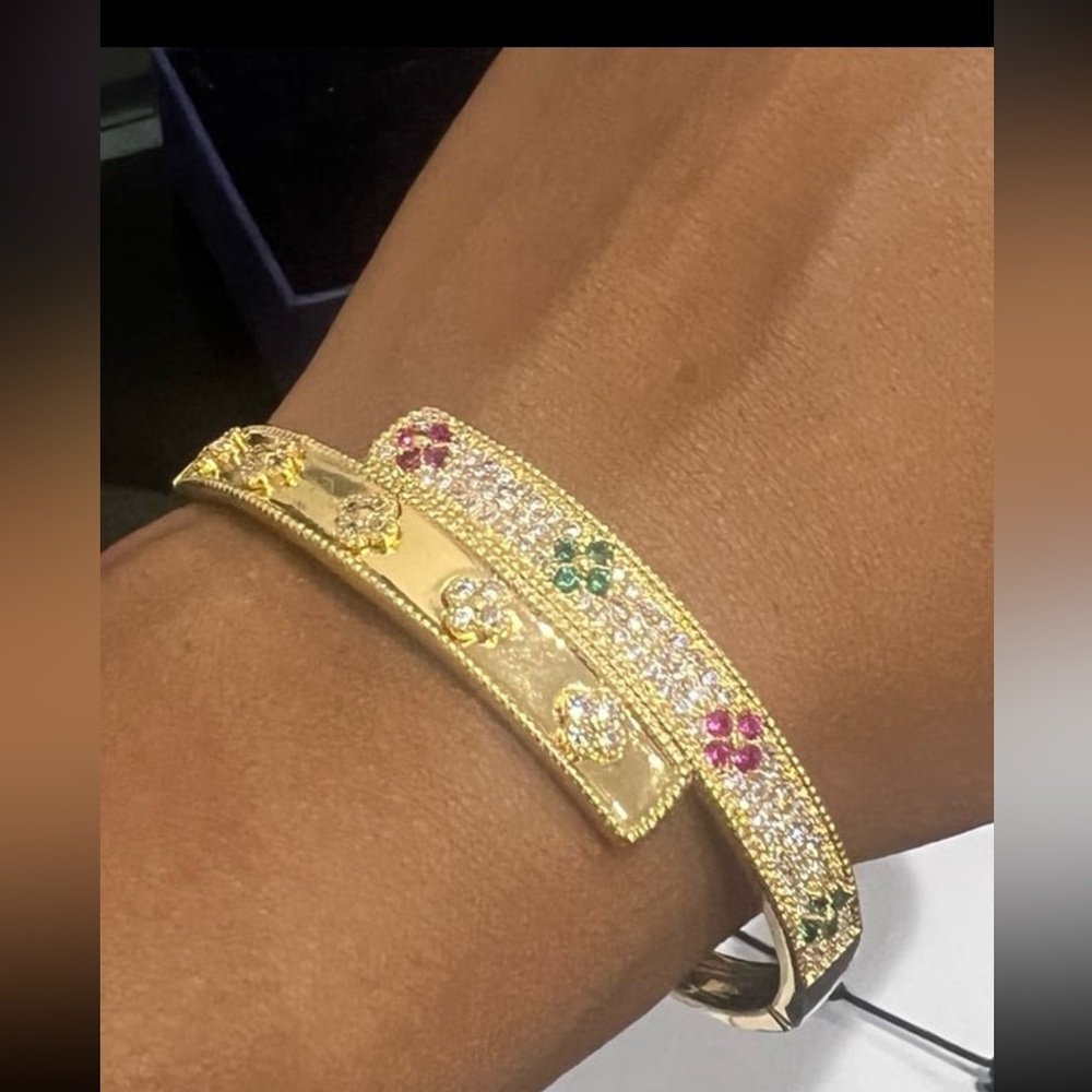 14kt Gold plated clover bracelet with clear Swarovski elements #121 - Picture 5 of 11